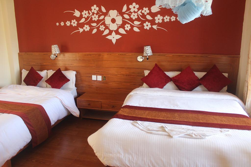 Chitwan Forest Resort , Chitwan National Park Sauraha Exterior foto