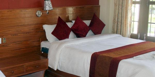 Chitwan Forest Resort , Chitwan National Park Sauraha Exterior foto