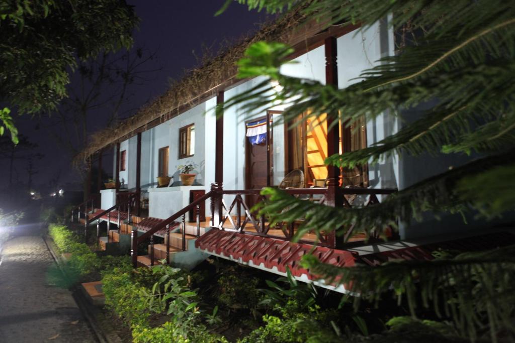 Chitwan Forest Resort , Chitwan National Park Sauraha Zimmer foto